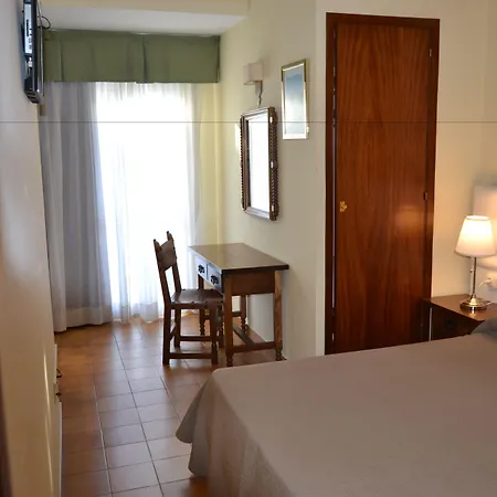 Nuevo Cachalote Hotel Portonovo