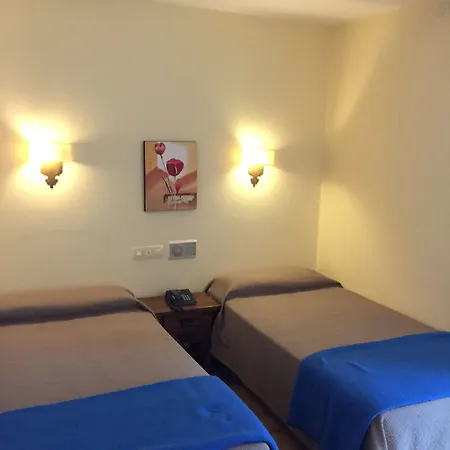 Hotel Nuevo Cachalote 2*