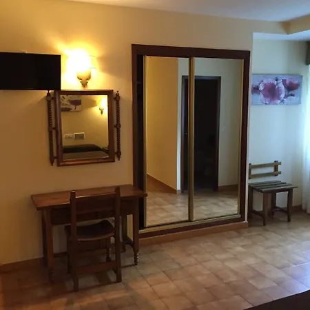 Nuevo Cachalote 2* Portonovo