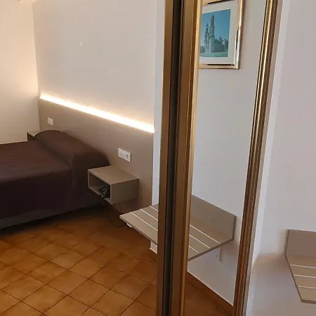 Nuevo Cachalote Hotel