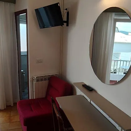 Nuevo Cachalote 2* Portonovo