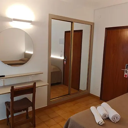 Nuevo Cachalote Hotel Portonovo