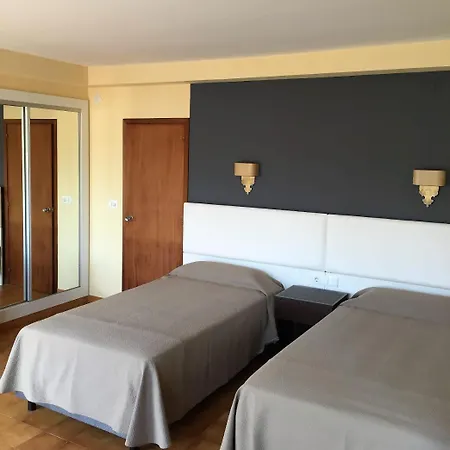 Hotel Nuevo Cachalote 2*