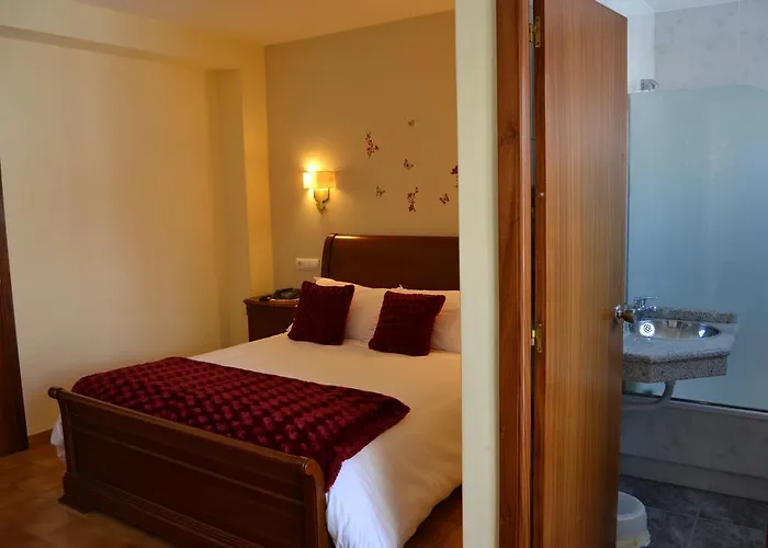 Nuevo Cachalote Hotel Portonovo