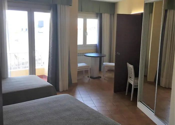 Nuevo Cachalote Hotel 2*